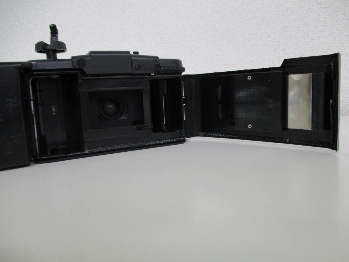 中古 カメラ OLYMPUS オリンパス XA1 コンパクトフィルムカメラ Electonic Flash A9M ※動作未確認 ／F_画像5