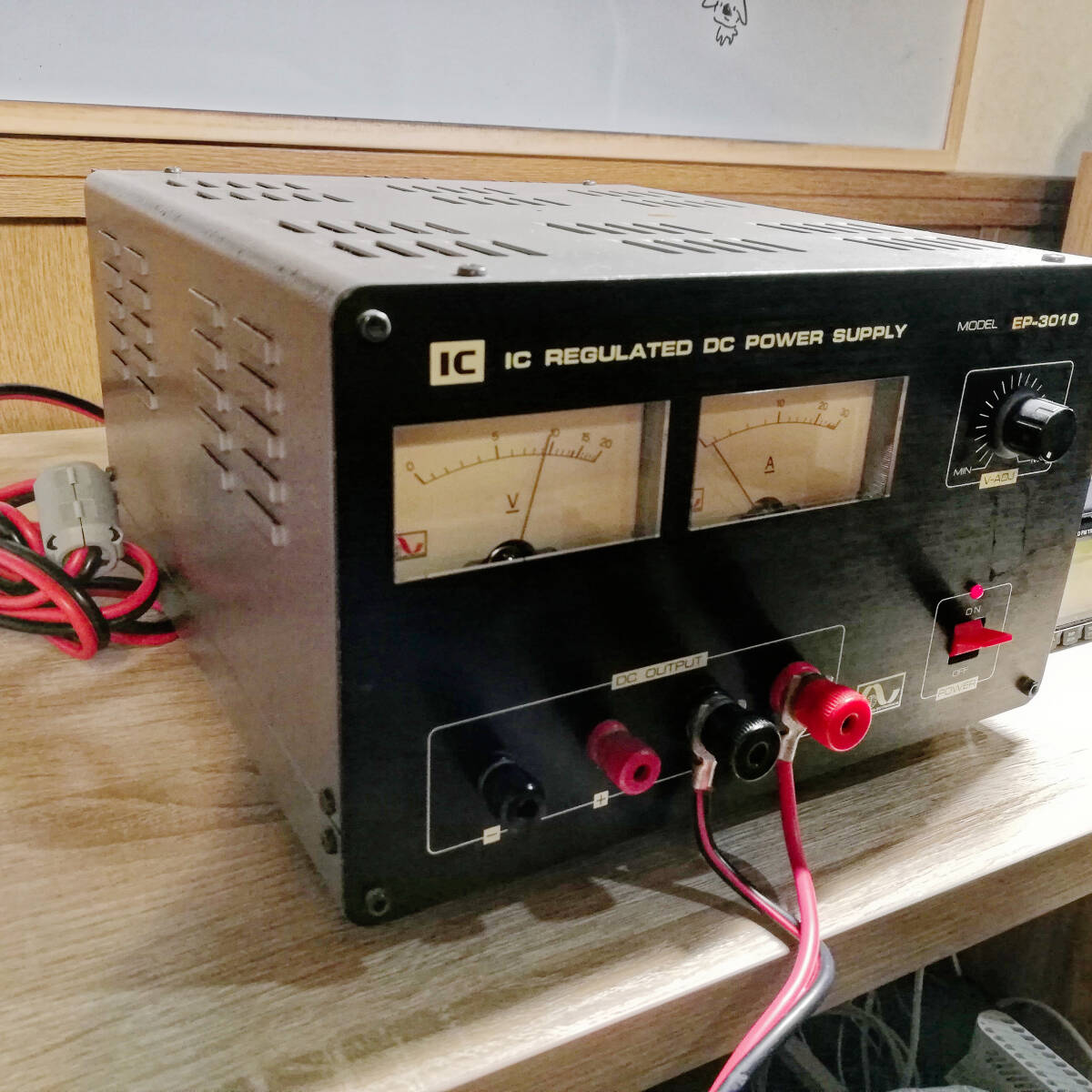 アルインコ 直流安定化電源 EP-3010 アマチュア無線の画像1