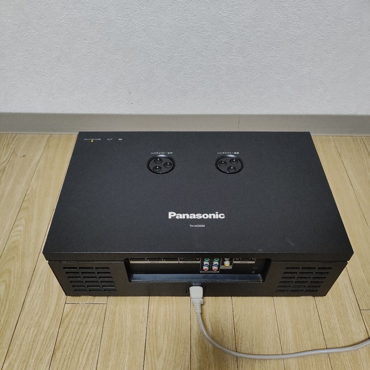 中古 Panasonic パナソニック 液晶プロジェクター TH-AE2000 中古 Panasonic パナソニック 液晶プロジェクター TH-AE2000