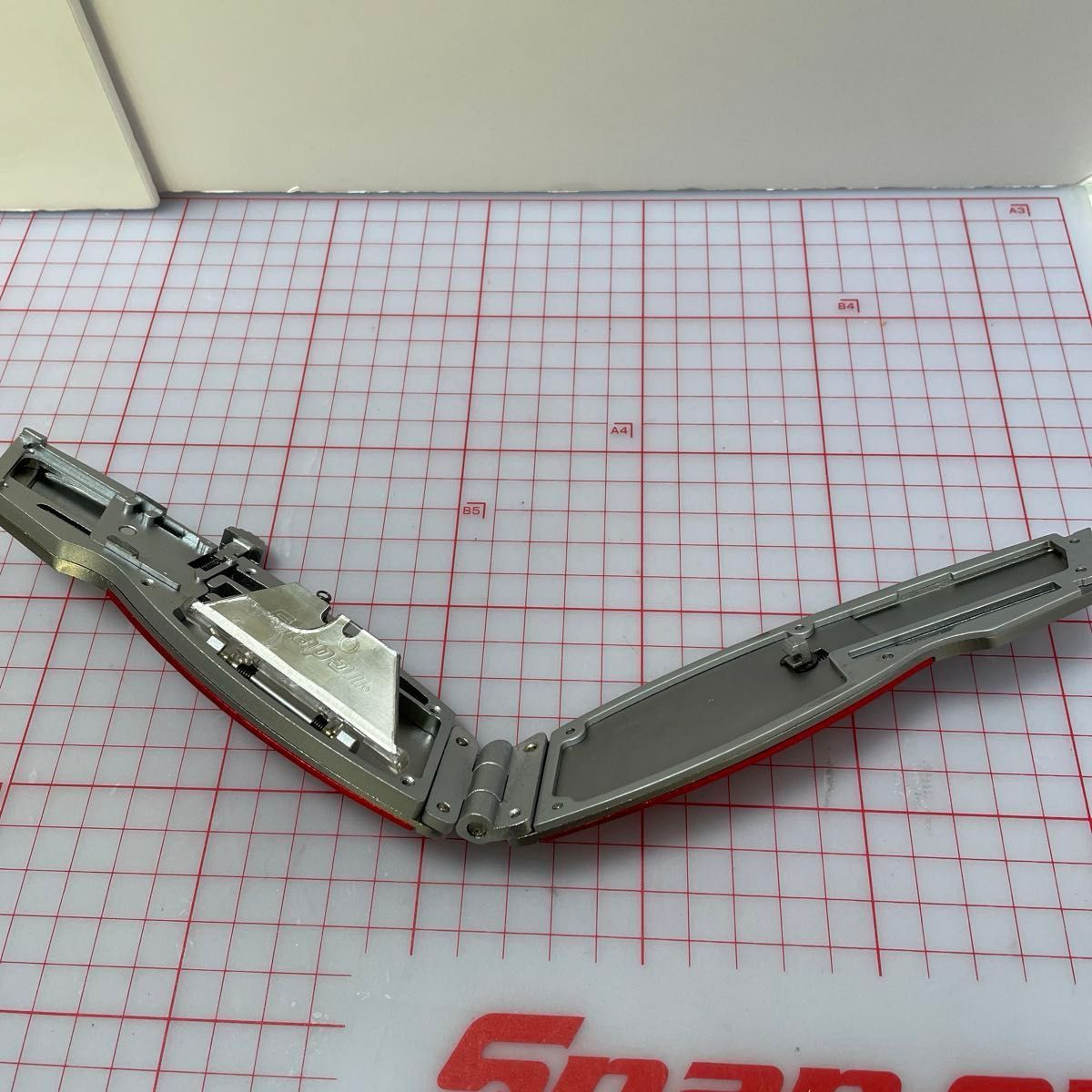 Snap-on 万能ナイフ　UTK100