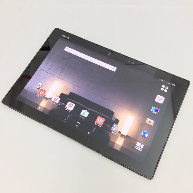 【送料無料★即日発送】SIMフリータブレット arrows Tab F-04H[32GB] docomoSIMロック解除済み 格安sim可 ブラック 充電ケーブル付き★良品_画像1