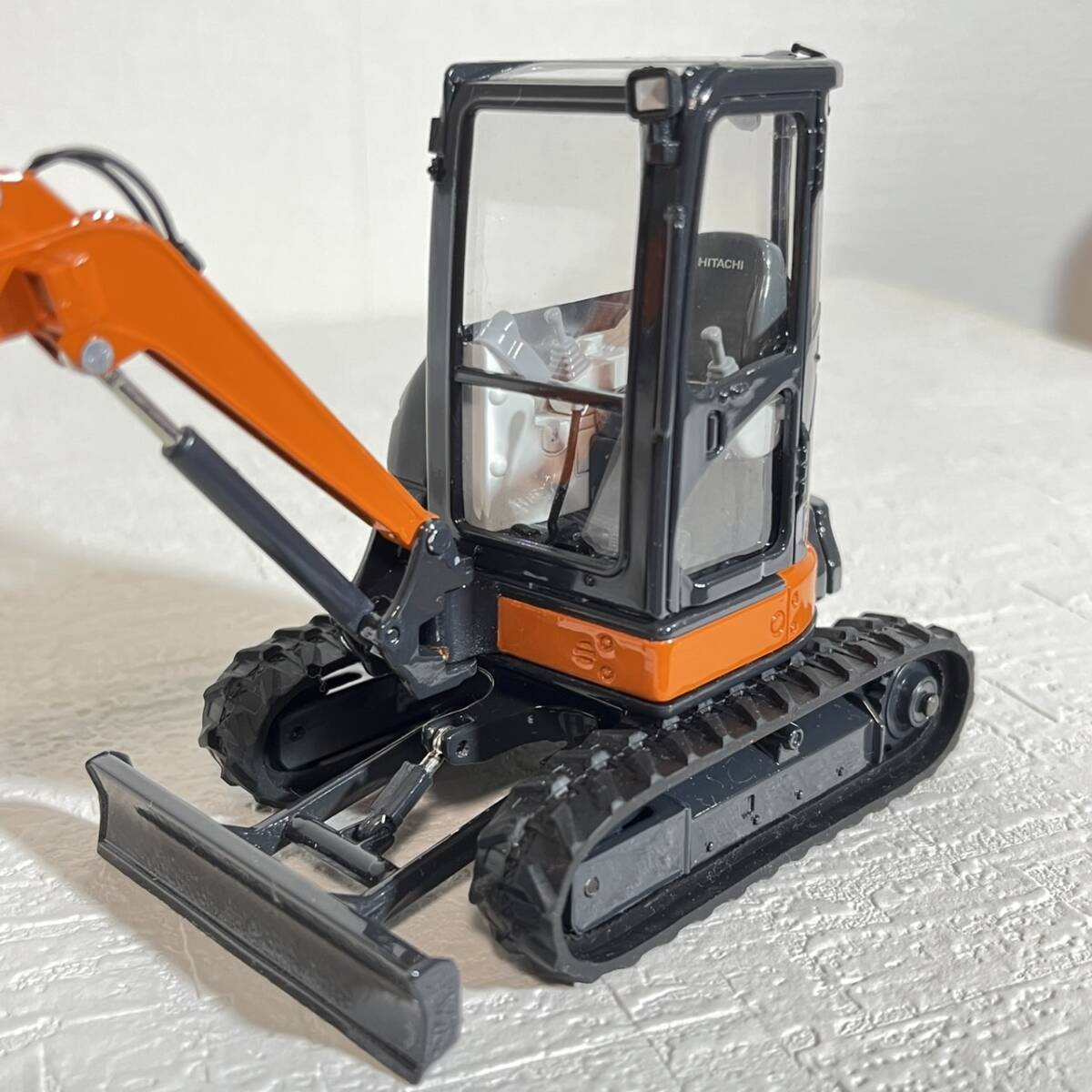 日立　HITACHI　ZAXIS3８U　MINI　EXCAVATOR　1/30　ミニカー　2-2_画像7