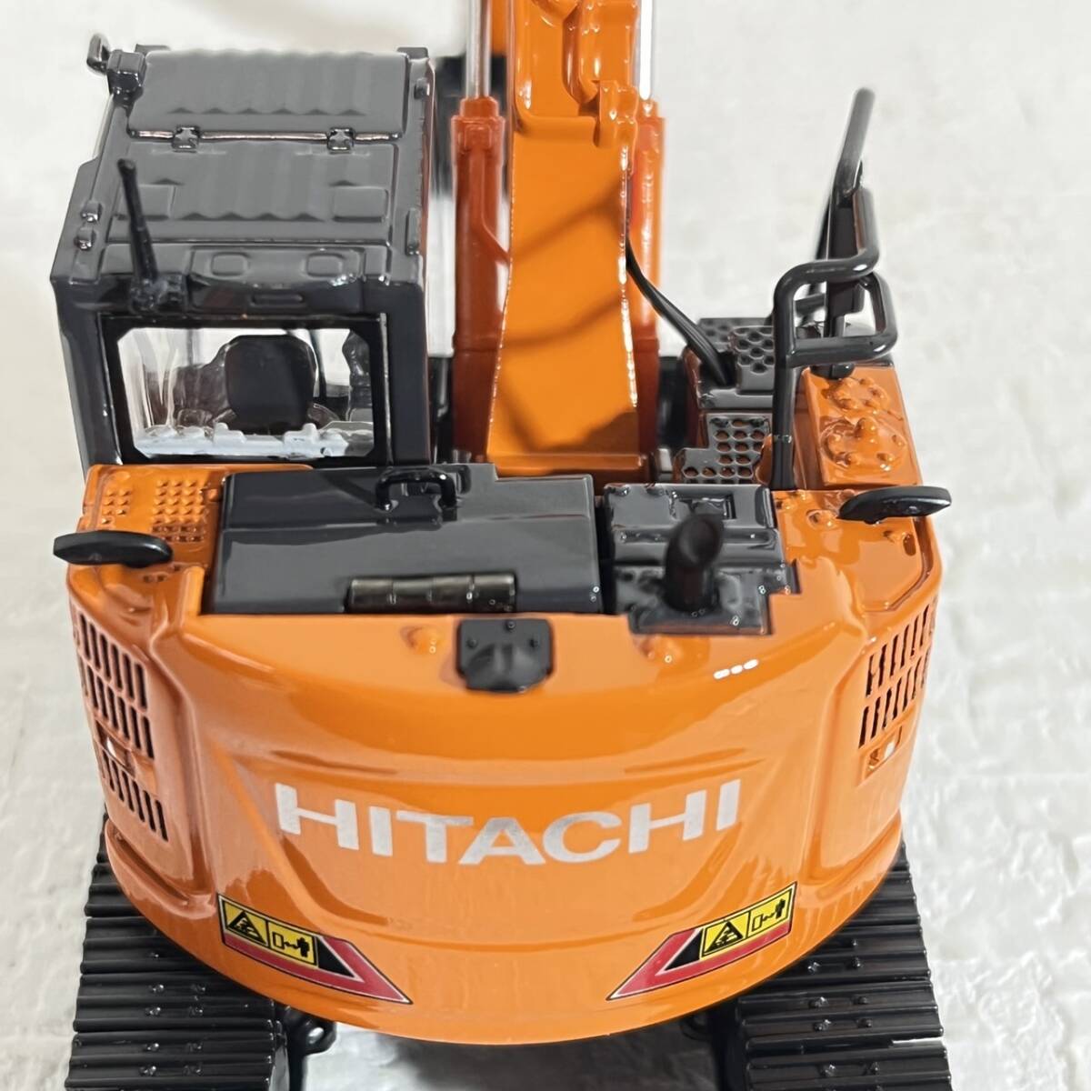  Hitachi HITACHI ZAXIS135US 1/50 minicar 5-1