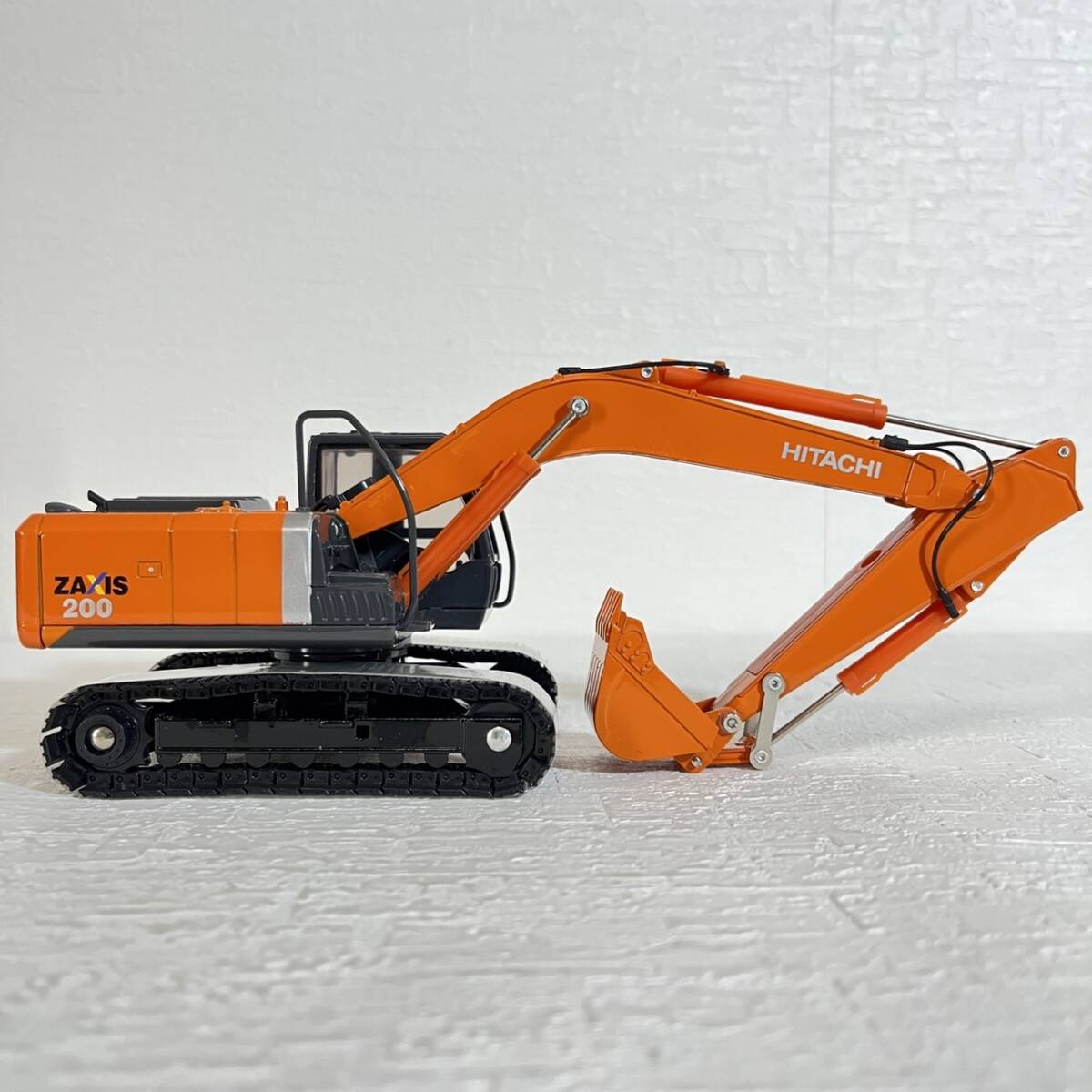 日立　HITACHI　ZAXIS200　ZAXIS-3シリーズ　HYDRAULIC EXCAVATOR　１/40 　ミニカー　10‐4_画像3