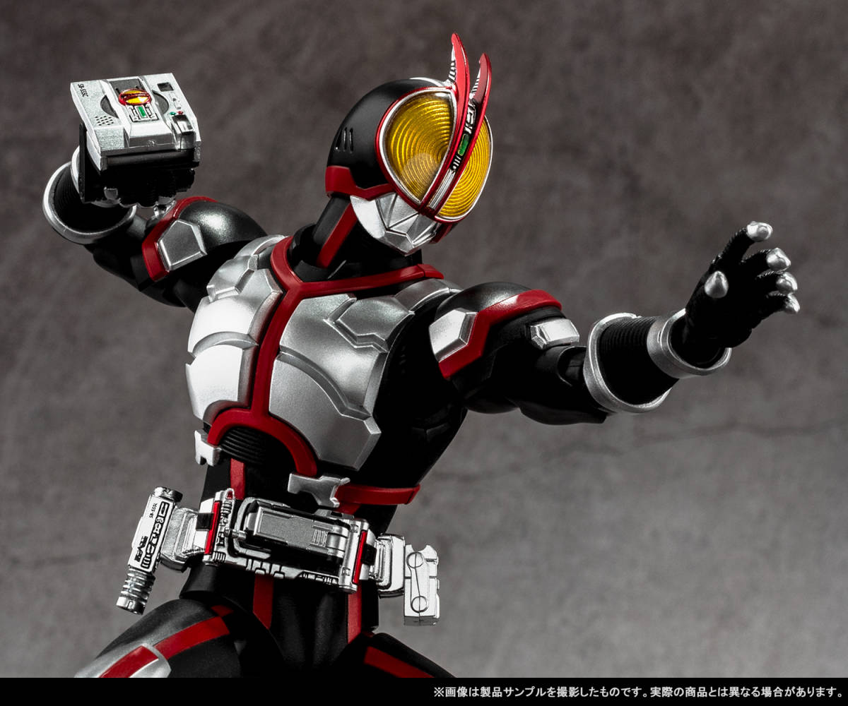 【お気に入り】 ★S.H.Figuarts 新品 仮面ライダーファイズ 555 真骨彫製法 S.H.フィギュアーツ ★♪☆♪国内正規品 ネクスト パラダイス・リゲインド 20th 仮面ライダー555(ファイズ)