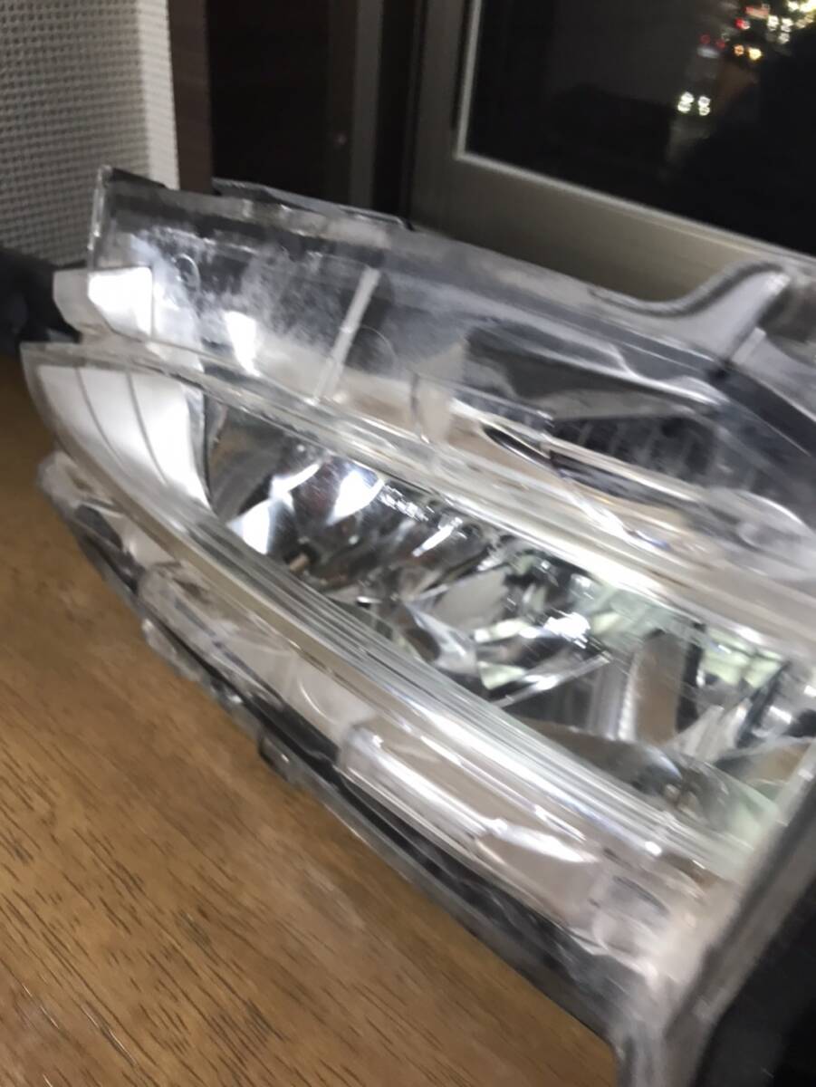 レクサス　NX nx 純正　AGZ10　AGZ15　AYZ10　AYZ15　前期　LED　フォグランプ　左右セット　KOITO　78‐7　中古　パーツ　保管品_画像3