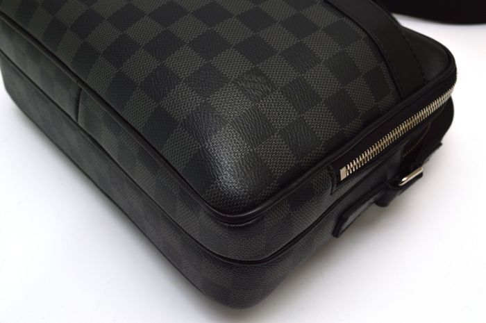 【極美品】ルイヴィトン Louis Vuitton ダミエ グラフィット トロカデロ メッセンジャーPM ショルダーバッグ メンズ N40087 1円_画像8