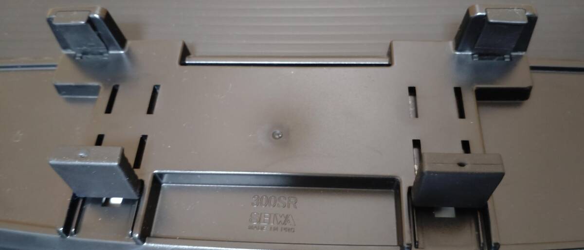 中古品 超美品 セイワ(SEIWA) ルームミラー フレームレスタイプ シルバー鏡 300mm 曲面鏡 R103_画像4