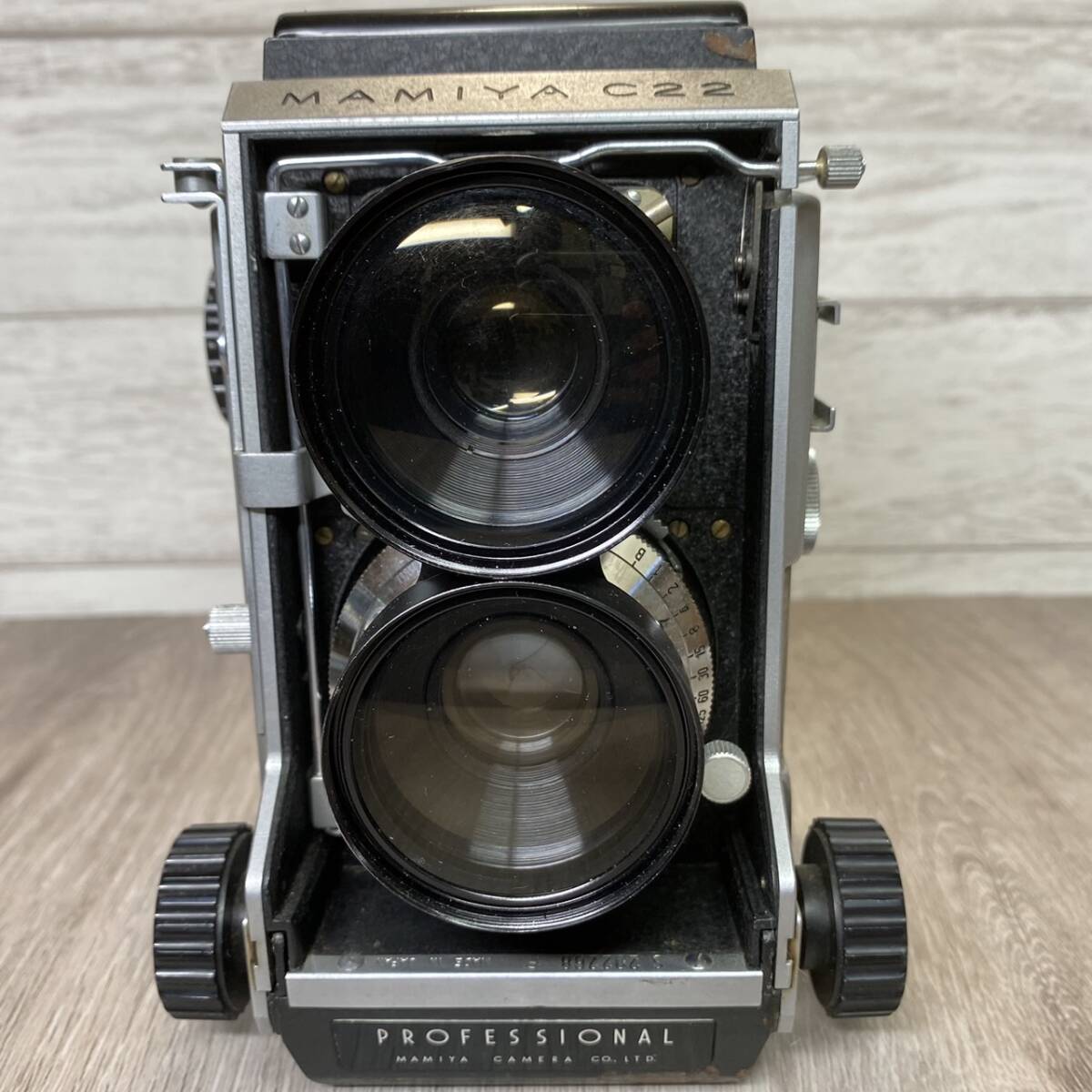 【YH-8429】中古現状品 MAMIYA C22 PROFESSIONAL 1:3.5 f=65mm 二眼レフ カメラ マミヤ_画像2