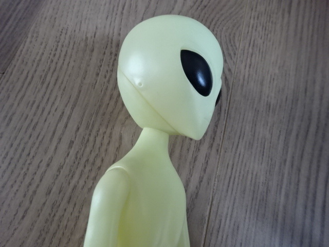 マーミット リトルグレイ 夜光ソフビ製 宇宙人 ソフビ フィギュア 蓄光 MARMIT HUMANOID ALIEN LITTLE GRAY Figre GLOW IN THE DARK _画像9