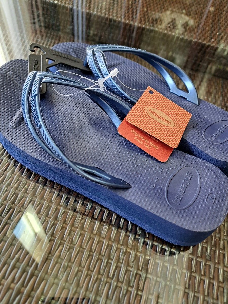 ■新品未使用■ havaianas ハワイアナス 厚底 ビーチサンダル トングサンダル 36 23.5 ネイビー スリムストラップ