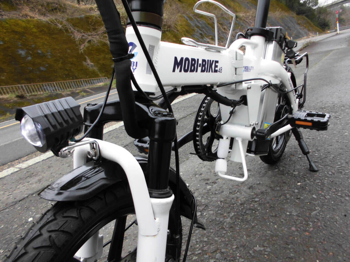 1円～MOBILITY ディスク式 軽快MTB 新しいリチウムバッテリー 48V 10Ah 14インチ MOBI-BIKE 白色 折り畳み電動自転車 動作確認済 3232_画像5