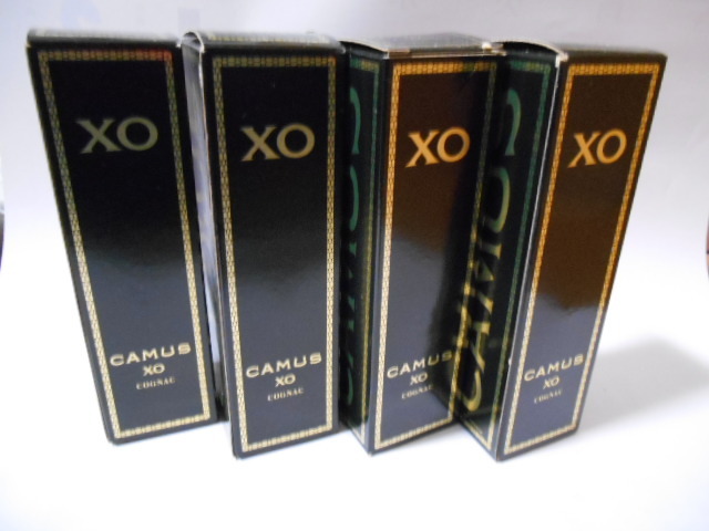 新品・未開封 CAMUS XO COGNAC ミニボトル 箱付き カミュ コニャック 4本セット_画像2