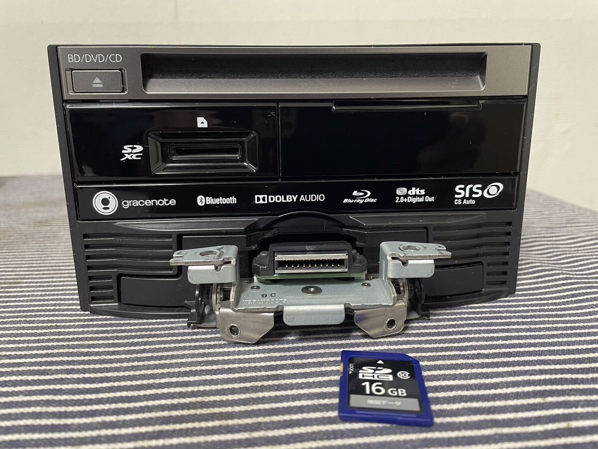 [中古品]CN-F1XD カーナビ Panasonic　地図データ未確認　動作確認済み_画像4