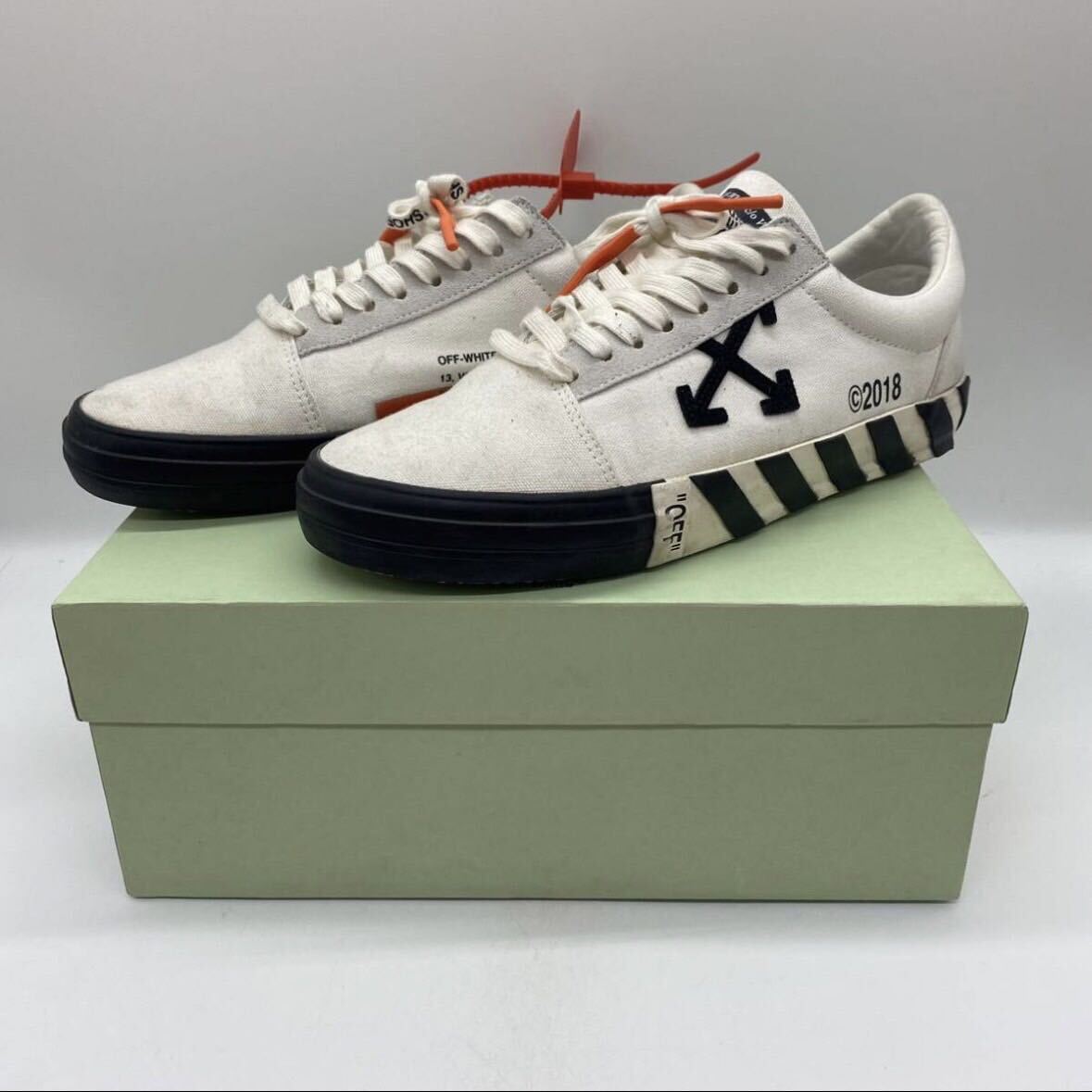 【42】USED Off-White VULCANISED STRIPED LOW TOP オフホワイト バルカナイズ ストライプ 【OMIA085R19800016】 4580_画像1