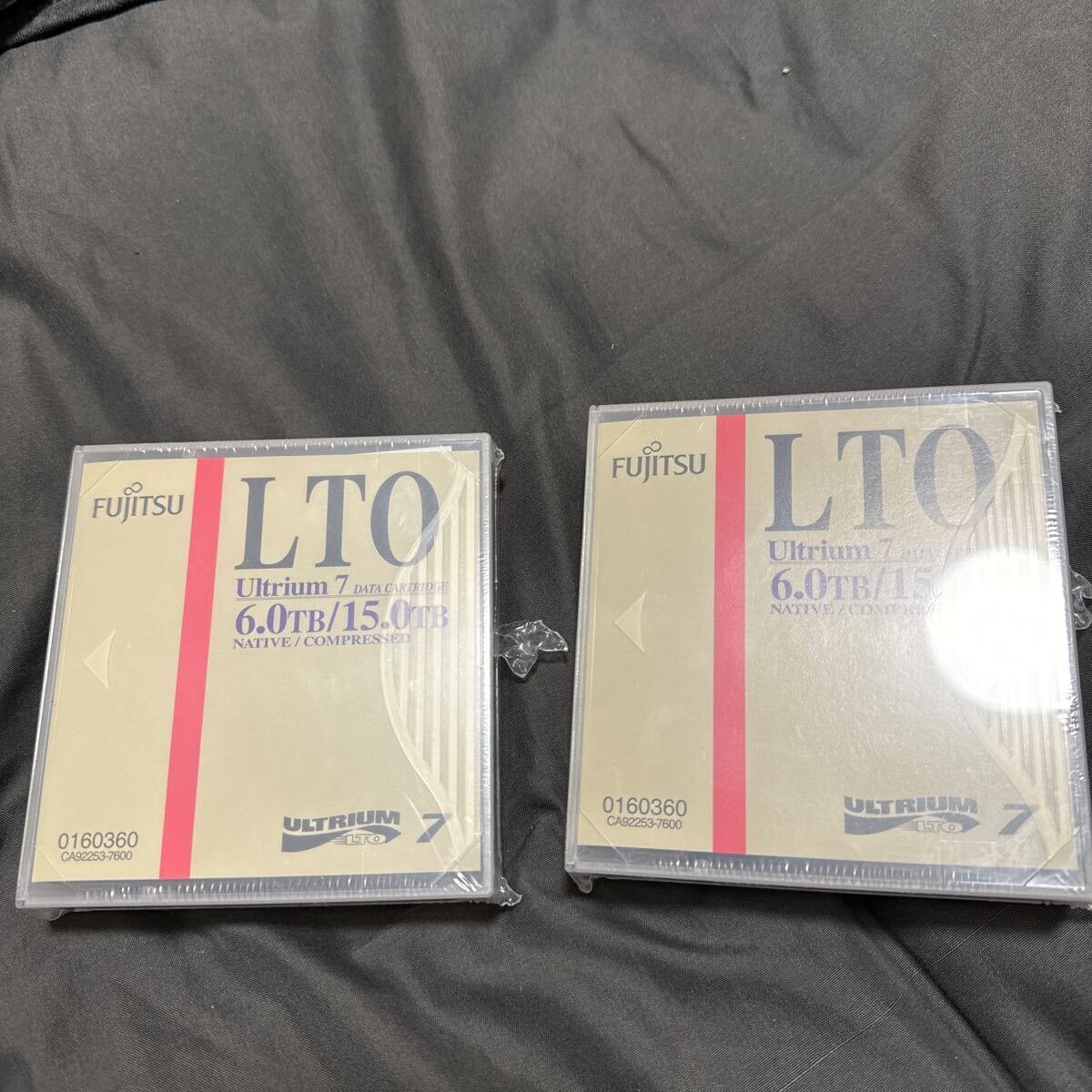 FUJITSU LTO7 LTOデータカートリッジ 6TB/15TB Ultrium7カートリッジテープの画像1