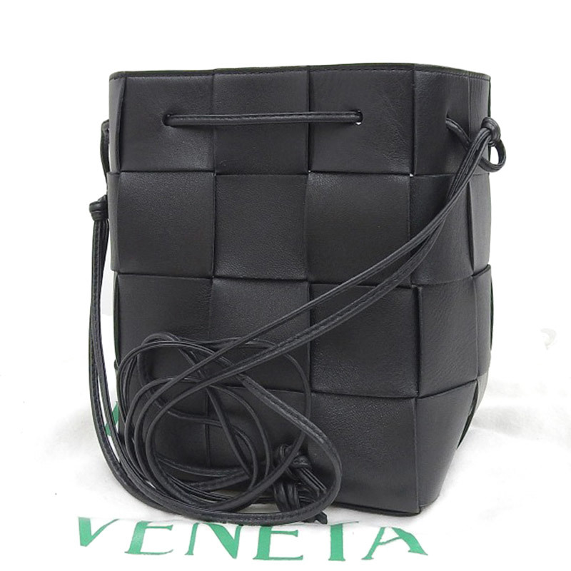 ボッテガヴェネタ BOTTEGA VENETA イントレチャート スモール カセット クロスボディバケットバッグ レザー 黒 680218 中古 新入荷 OB1728_画像2