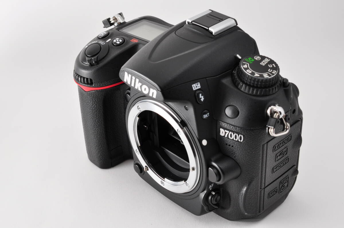 Nikon D7000 デジタル一眼レフカメラ ボディ 本体_画像3