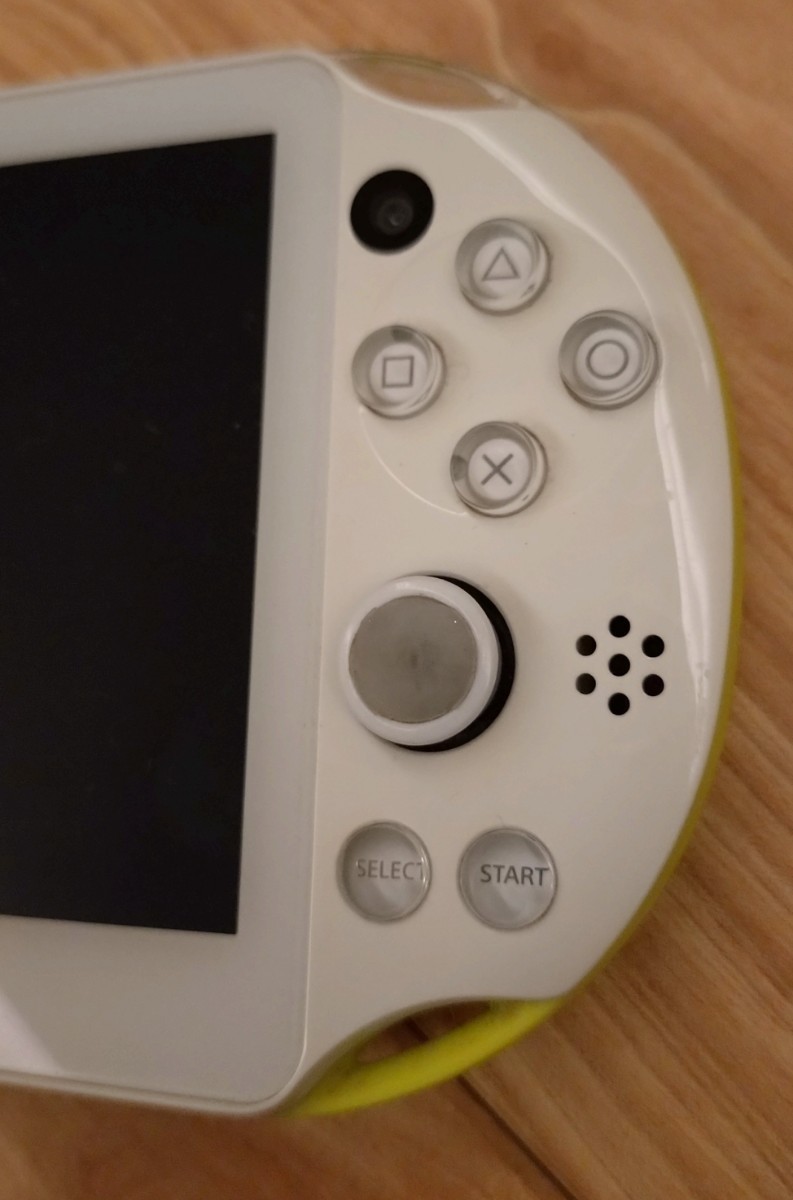 【ジャンク扱い】 PSVITA PCH-2000 本体+8GBメモカ PlayStation Vita 動作OK_画像6