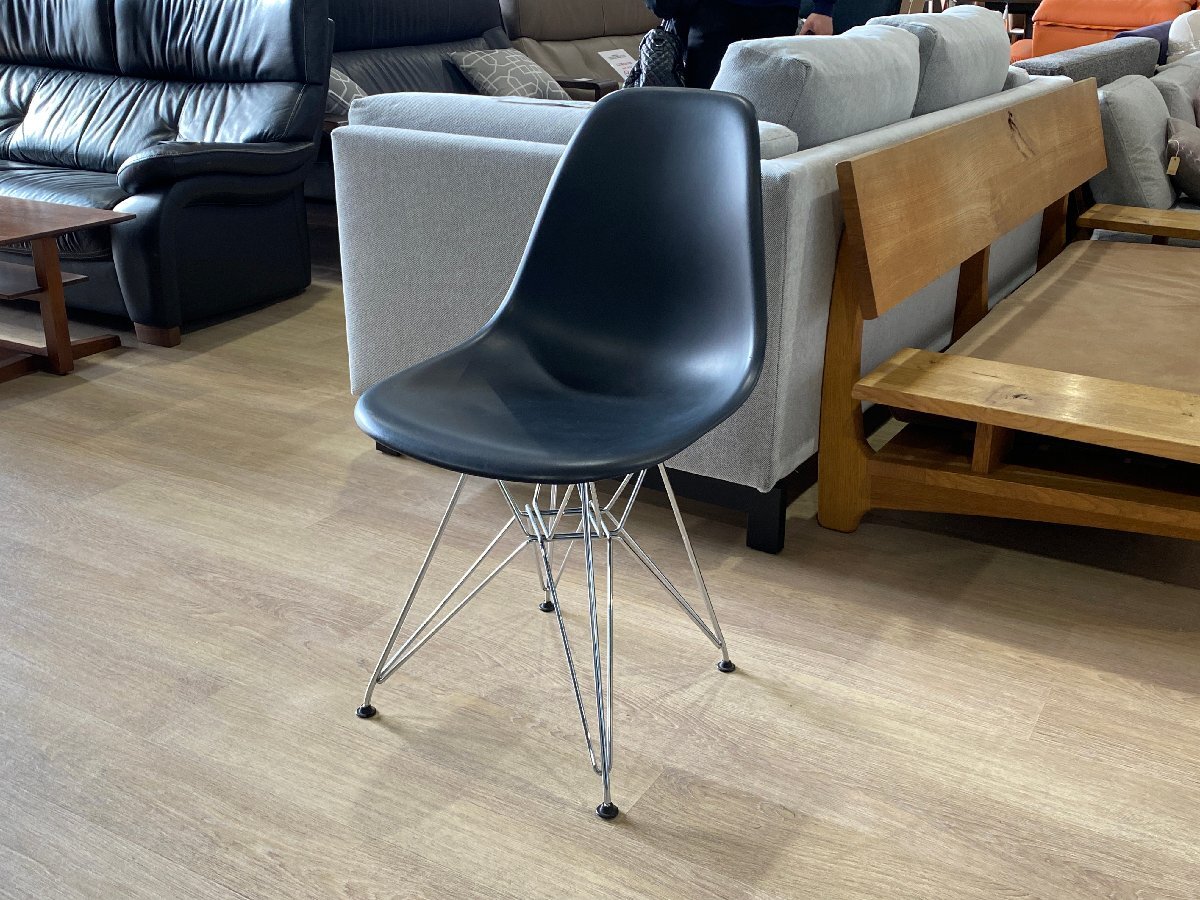 D-03046HY0319X24R HermanMiller イームズ サイドシェルチェア DSR ブラック ワイヤーベース Charles&RayEames 名作家具