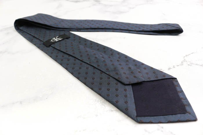  Calvin Klein brand necktie square pattern fine pattern pattern silk America made men's gray Calvin Klein