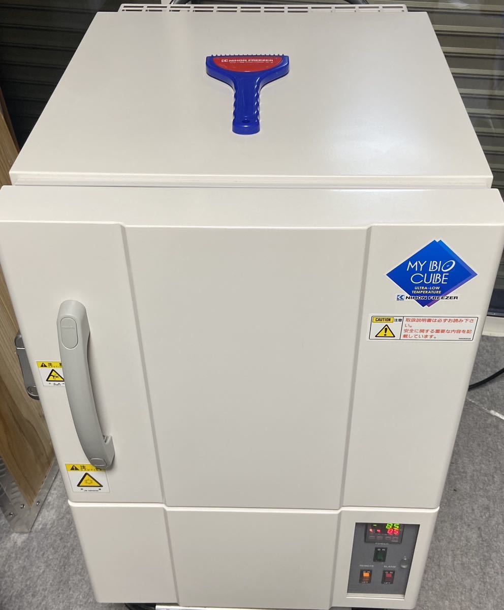 縦型4ドア冷凍庫 3相200v フクシマ ARN-124FMD-F 未使用 | 中古 縦型4ドア冷凍庫 3相200v フクシマ ARN-124FMD-F 未使用 | 中古