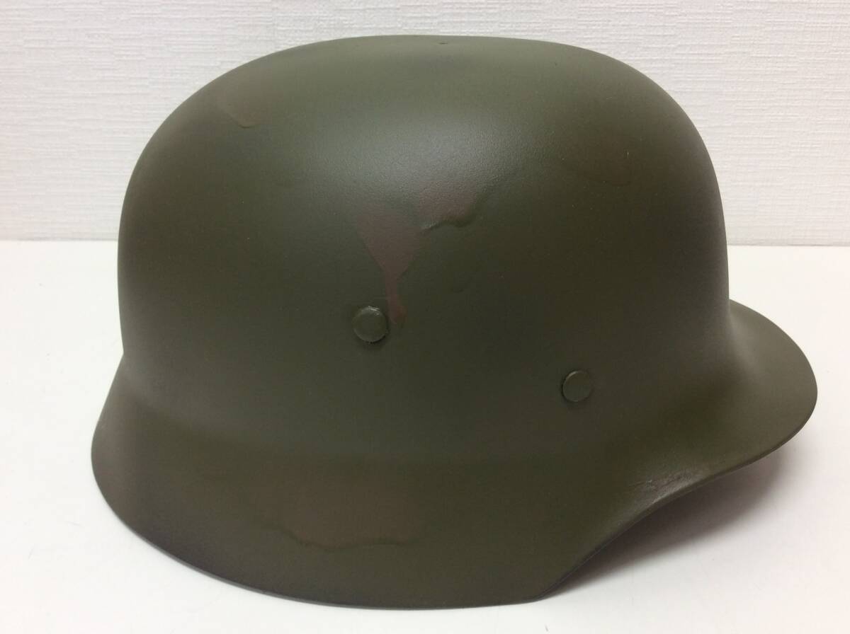 ■4116　ドイツ軍 WW2 シュタールヘルム ヘルメット レプリカ プラスチック製 サイズ約56-57cm 軍隊 ミリタリー コレクション_画像3