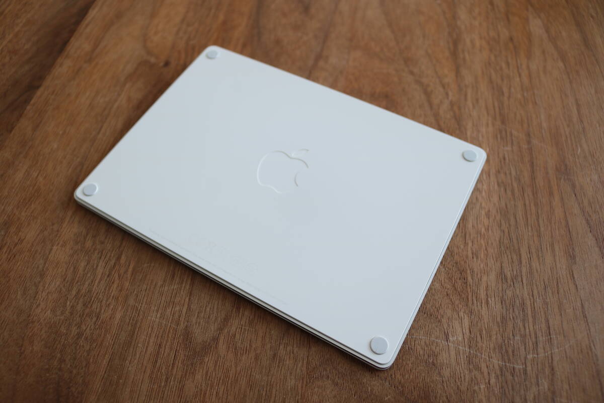 [やや難あり/動作品] Apple Magic Trackpad 2 Wireless Model A1535 MJ2R2J/A マジック トラックパッド 2 Cの画像2