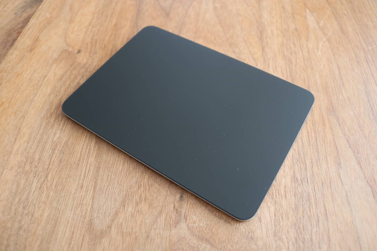 [程度良好/現行モデル] Apple Magic Trackpad 3（Multi-Touch対応）Black Wireless Model A1535 MMMP3ZA/A ブラック トラックパッド 3の画像5