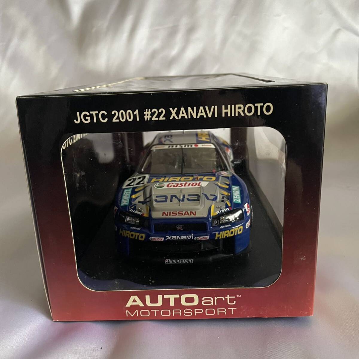 オートアート 1/18 ニッサン スカイライン JGTC 2001 #22 XANAVI HIROTO GTR R34