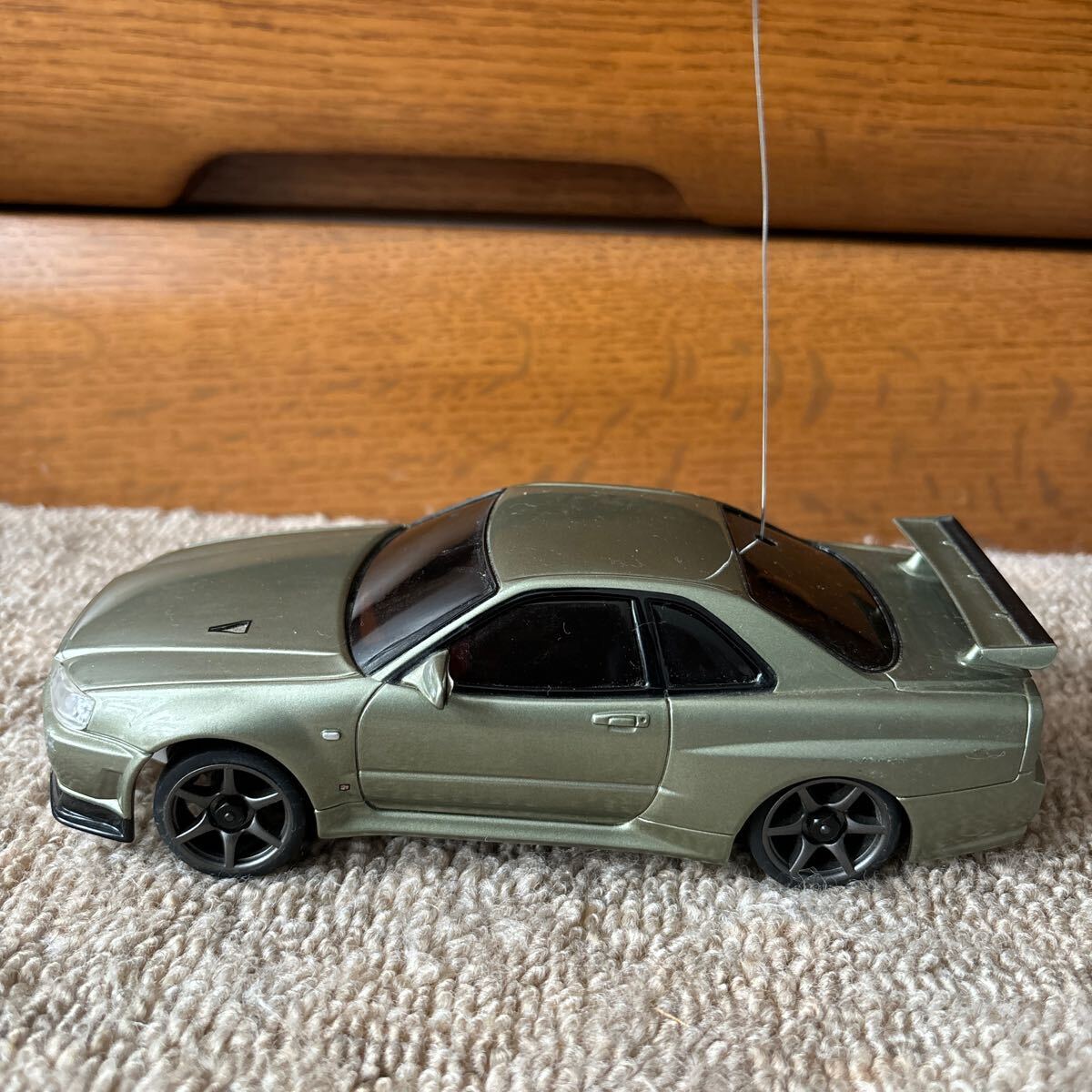 ミニッツ　AWD日産スカイラインGT-R R34 V.specllニュル　京商 ラジコン KYOSHO _画像4