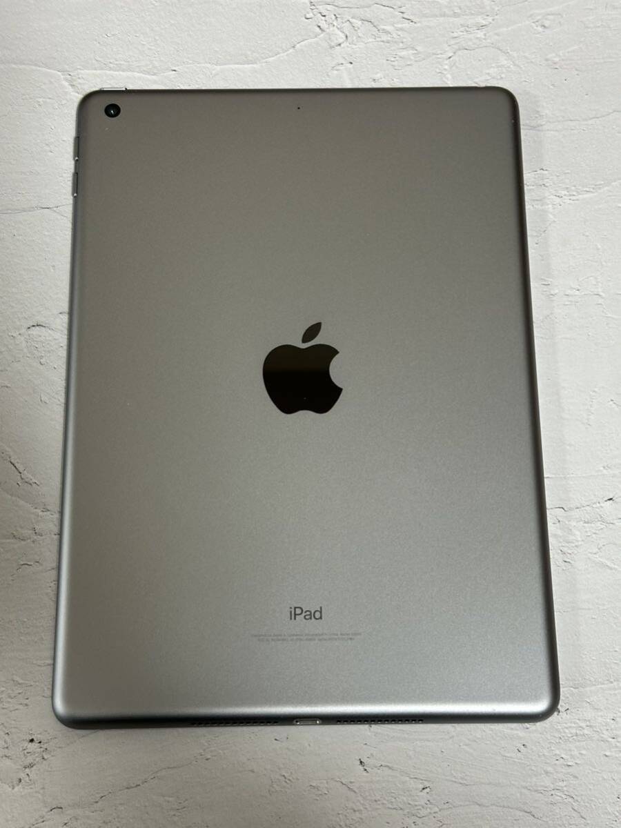 iPad 6世代 128GB Wi-Fiモデル スペースグレー sku02の画像2