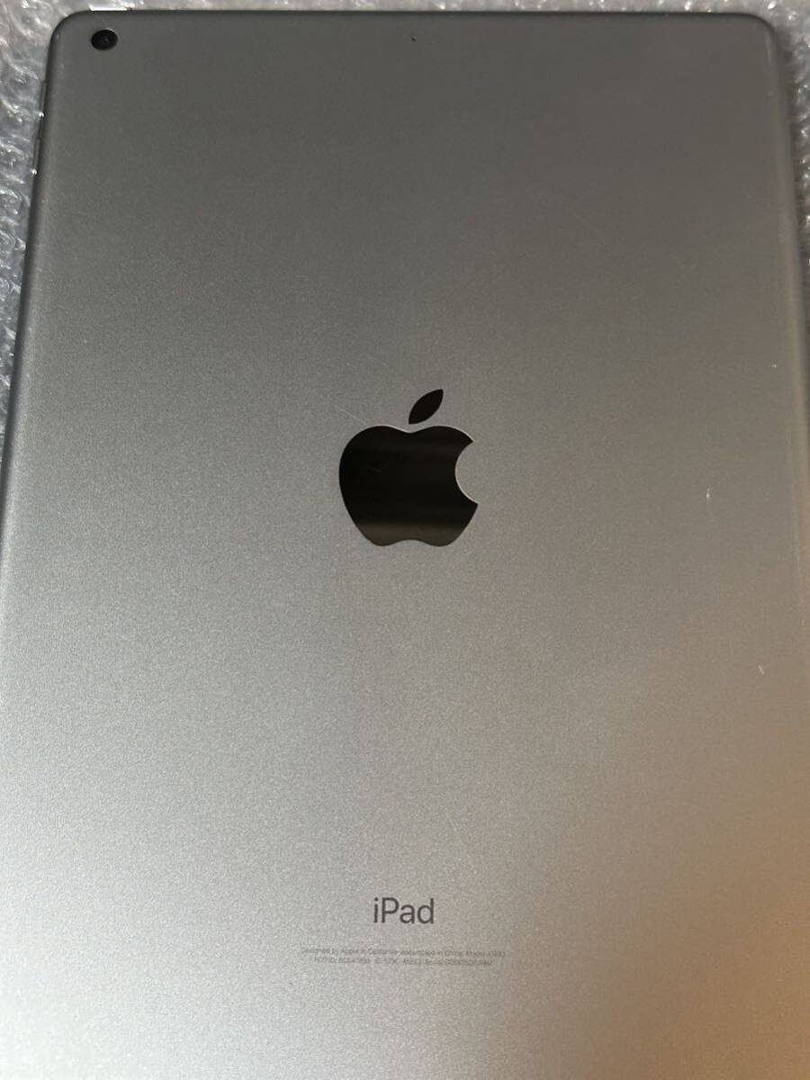 iPad 6世代 128GB Wi-Fiモデル スペースグレー sku06の画像3