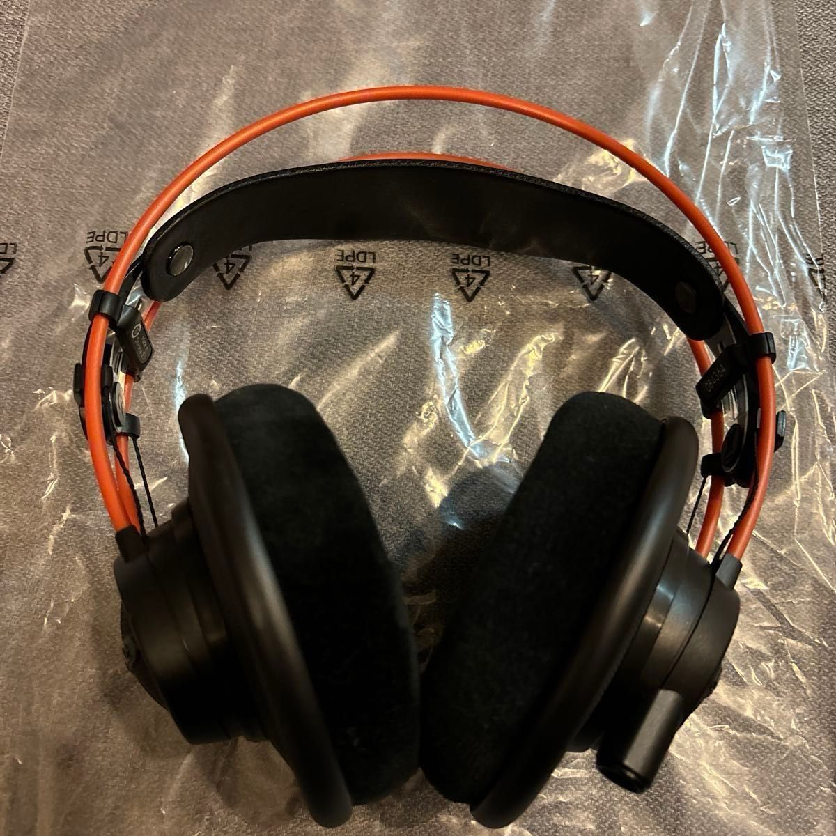 AKG K712 PRO