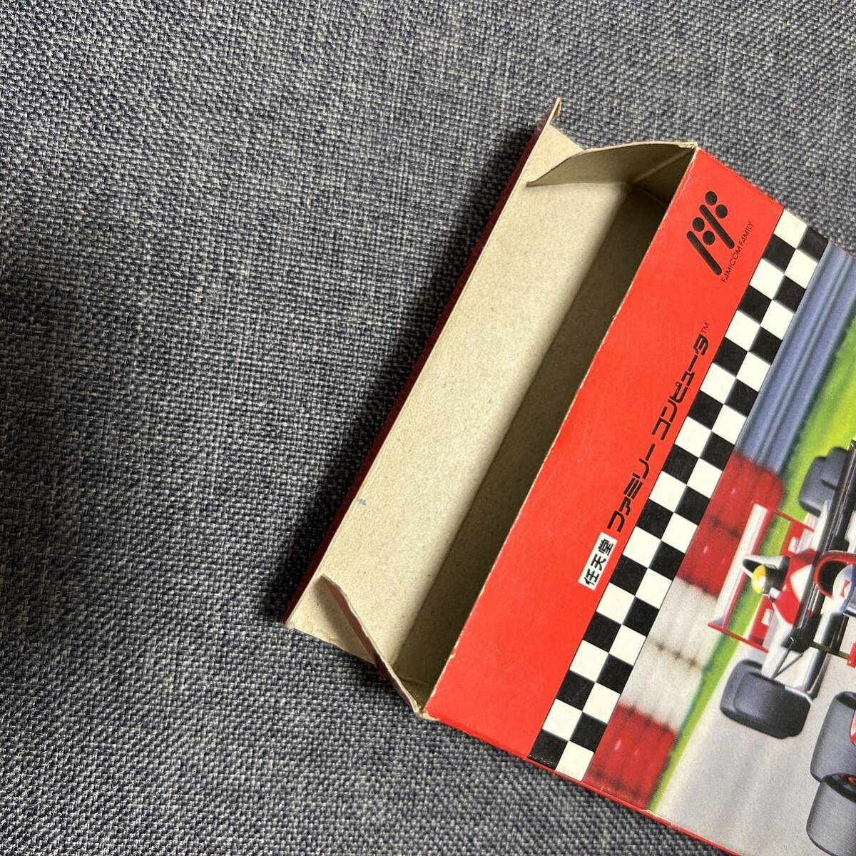 美品】ファミコン FC フェラーリ 箱説有 美品】ファミコン FC フェラーリ 箱説有