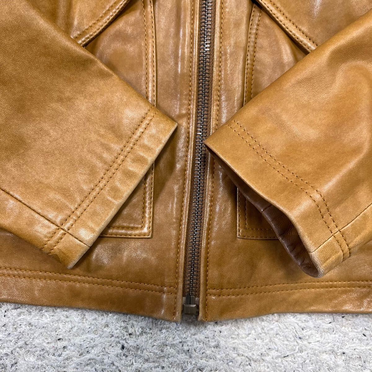  Hugo Boss [ finest quality. ram leather ]HUGO BOSS Rider's leather jacket sheep leather original leather Camel 