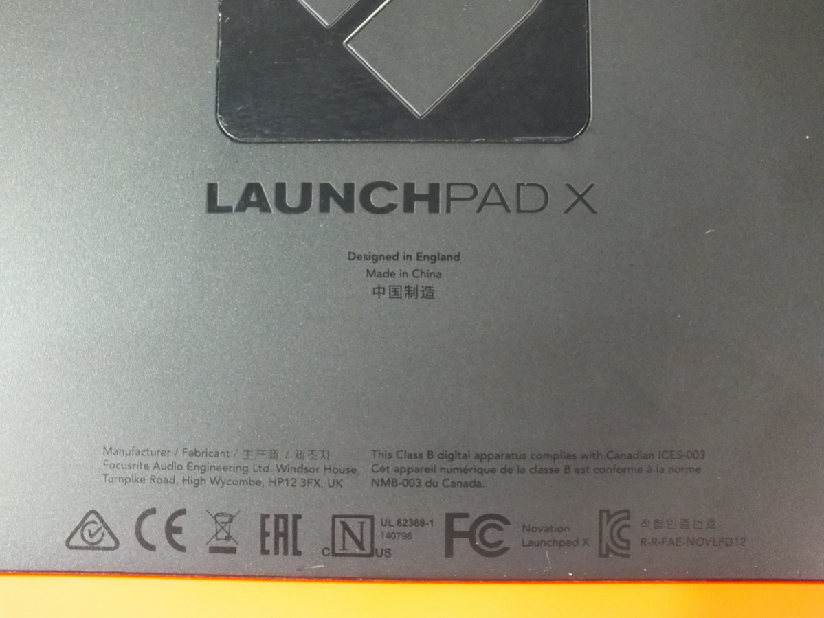 novation LaunchPad X ノベーション USB MIDIコントローラーパッド 通電確認済み_画像5
