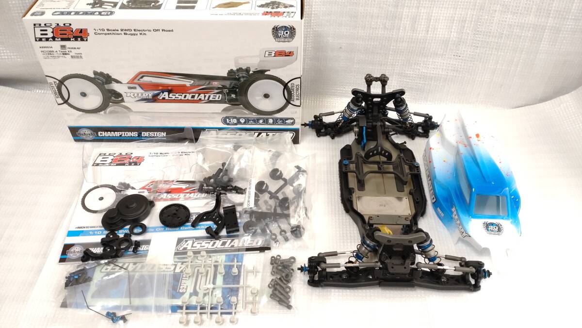 アソシ 1/10 RC10 B6.4 2WDレーシングバギー チームキット （人工芝＆カーペット路面向）未走行の画像1