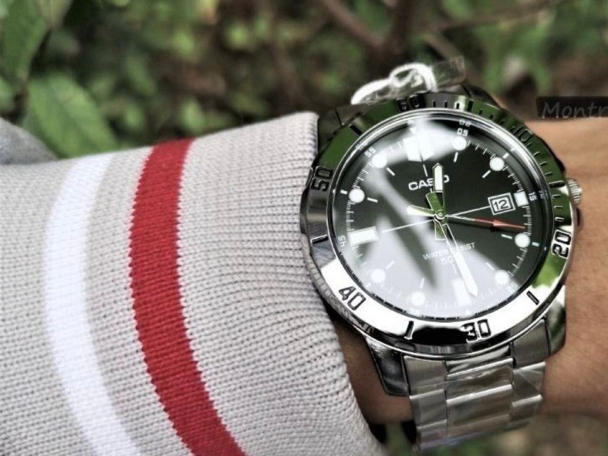 カシオ アナログ腕時計　海外逆輸入　新品　ラグ幅22mm ステンレス希少モデル