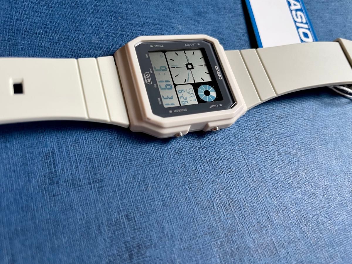 カシオ　デジタル腕時計　レトロデザイン　新品未使用　ワールドタイム　生活防水機能