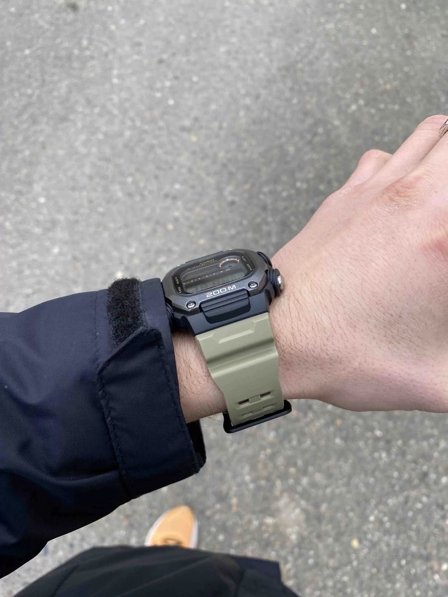 カシオ　デジタル腕時計 新品200m防水　10年バッテリー　アウトドア　キャンプ