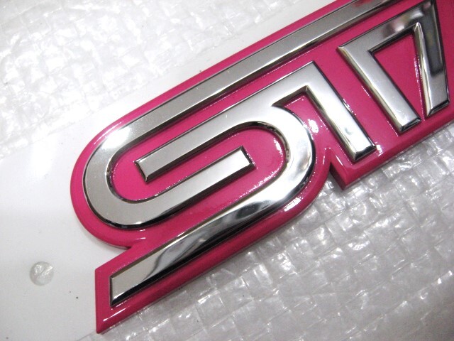 ★希少 STI インプレッサ? GDB? WRX? レガシィ? フォレスター? 車種＆型式不明 新品 ロゴ ピンク エンブレム 1点 旧車2_画像5