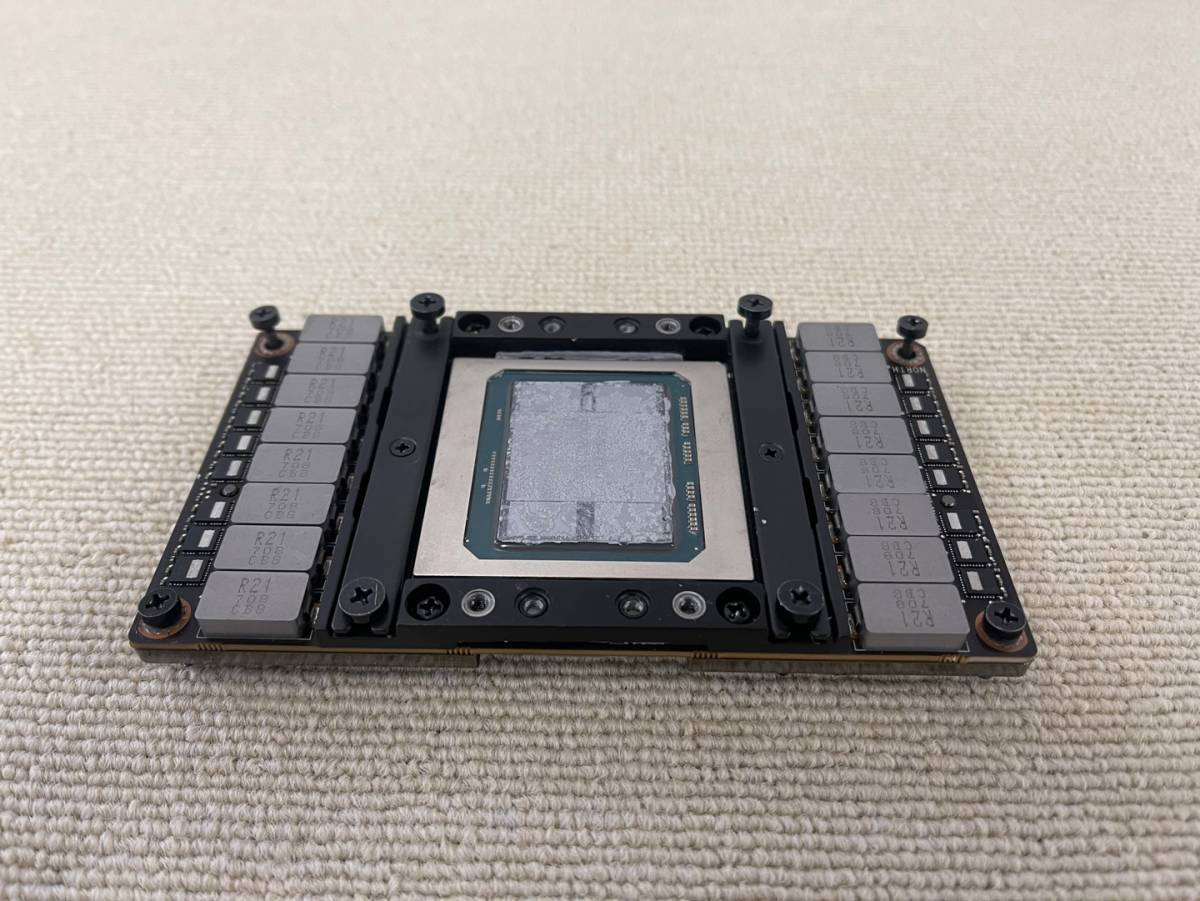 Tesla P100-SXM2-16GB HBM2 GPU NVLink Accelerator Card の画像1