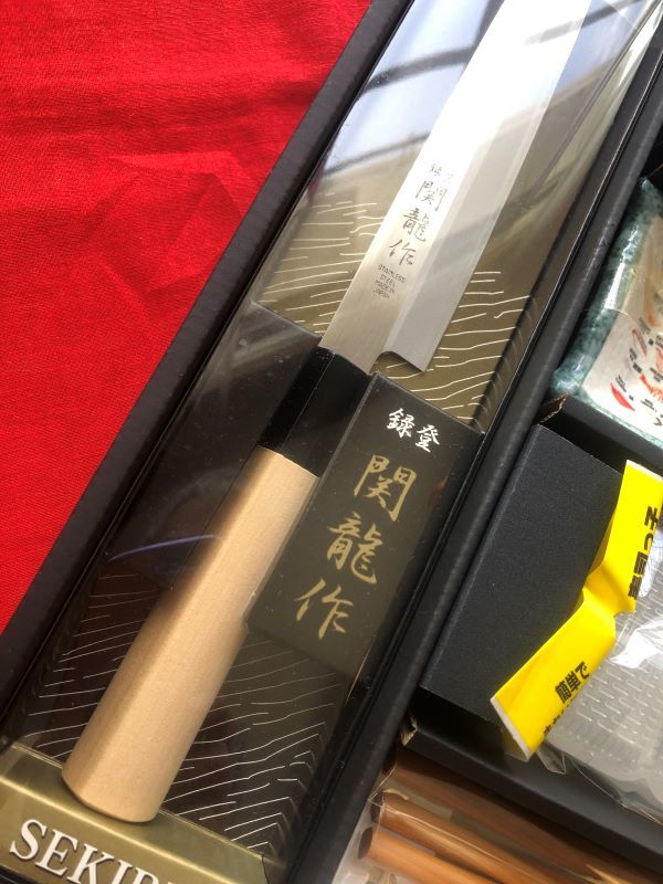 ◆寿司　セット　SUSI-SET　MADE IN JAPAN　関　龍作　刺身包丁　寿司巻き　すし皿　海外向け_画像3