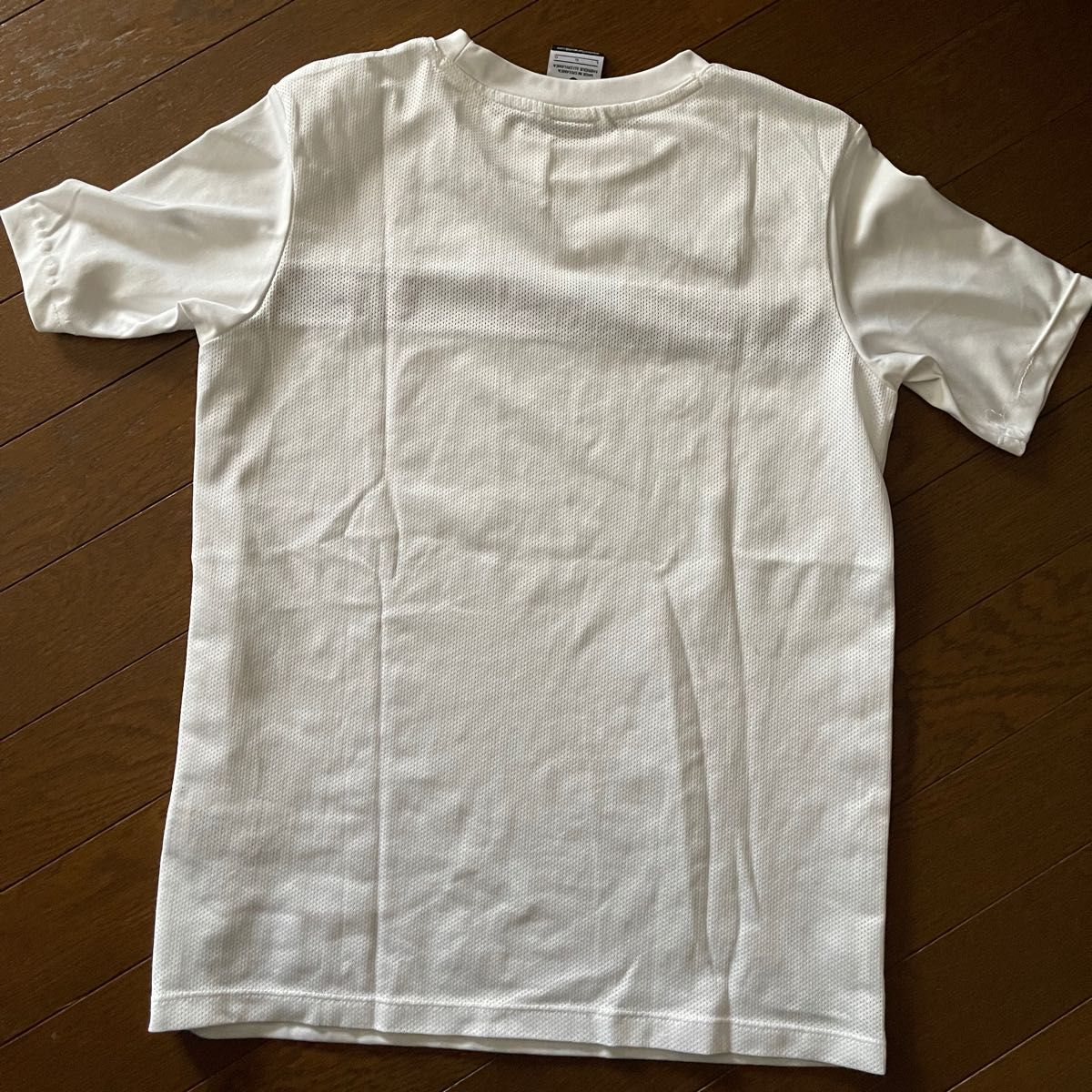 【NIKE カッコいいサッカーTシャツ size .kids  L】白に黒ロゴ