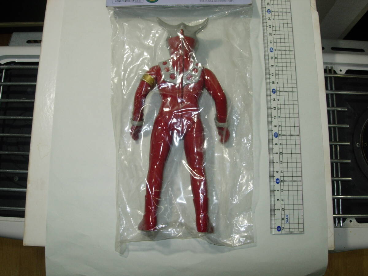 円谷コミュニケーションズ 　ウルトラマンレオ　後期タイプ(未開封品) 銀河連邦ソフビシリーズ 2000年製。検索　やまなや　ブルマァク　_画像3