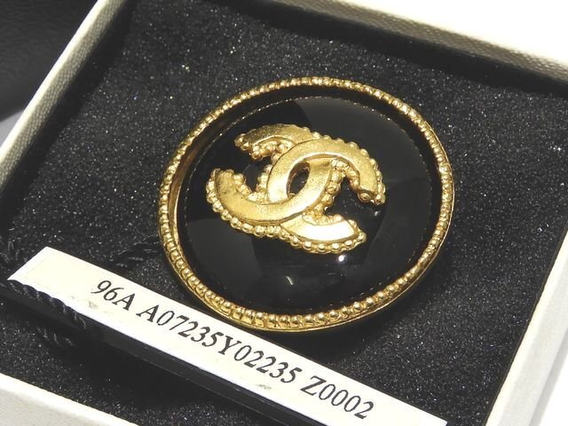  прекрасный товар 96A CHANEL Chanel раунд type брошь здесь Mark * Gold цвет × черный A07235Y02235 женский V seat 000/6C