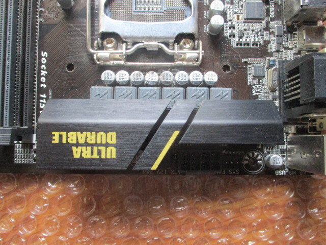  Junk GIGABYTE motherboard GA-Z170-HD3PIO panel, screw attached 