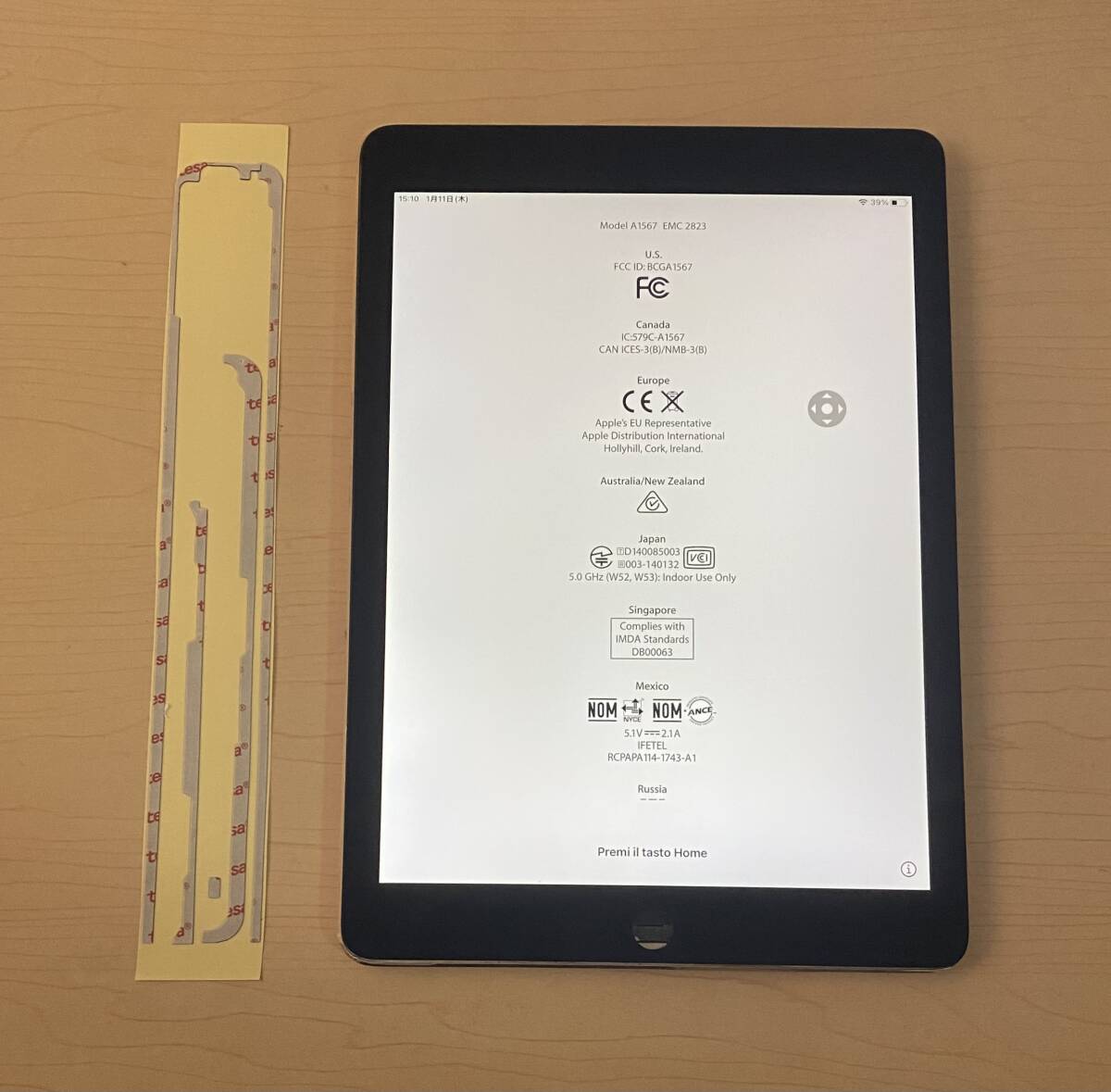 中古美品 純正品 iPad Air 2 フロントパネル 画面 液晶 修理 交換 、画面 パネル 交換テープ 付き カラー黒 ジャンク