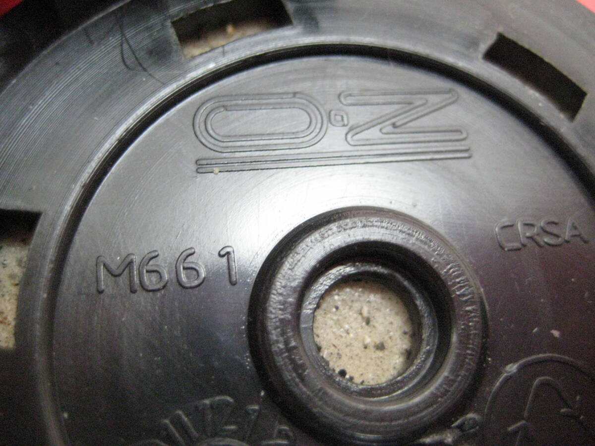 即決 e384 OZ RACING　 O・Z　アルミホイール用センターキャップ１個 N661_画像5